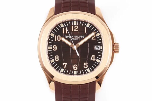 3(2) Patek Philippe Aquanaut 5167R-001 ZF