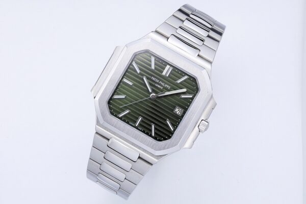 3(2) Patek Philippe Cubitus 5821/1A-001 Olive Green Dial PPF