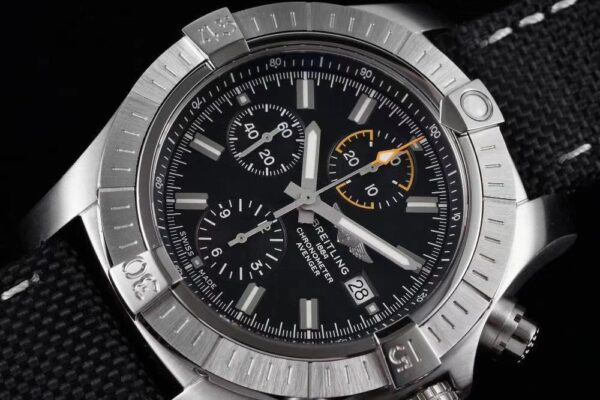 3(2) Breitling Avenger B01 Chronograph 45 AB01821A1B1X2 Black Dial