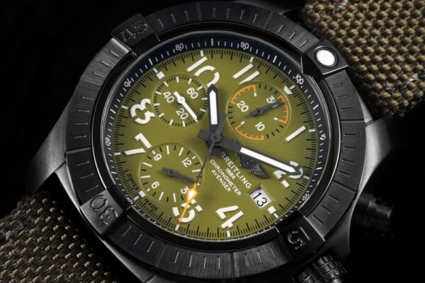 3(2) Breitling Avengers Chronograph 45 Night Mission A13317101C1X2