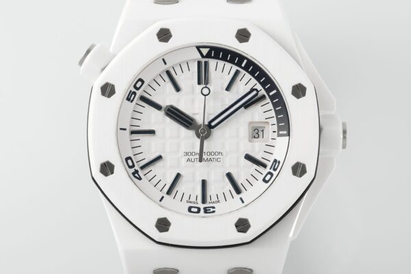 33 Royal Oak Offshore 15707 42mm ZF