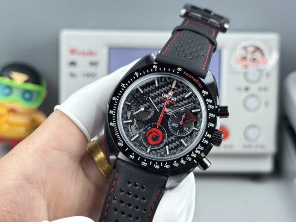 3(3) Omega Speedmaster 311.92.44.30.01.002 Alinghi Team