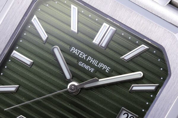 3(3) Patek Philippe Cubitus 5821/1A-001 Olive Green Dial PPF
