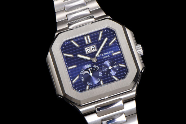 3(3) Patek Philippe Cubitus 5822 Blue Dial TWF