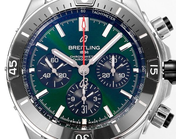 3(3) Breitling Super Chronomat B01 44 AB0136251L1A1 BLS