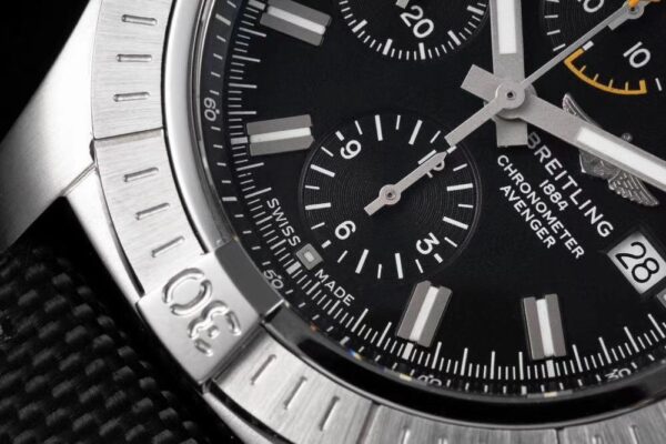 3(4) Breitling Avenger B01 Chronograph 45 AB01821A1B1X2 Black Dial