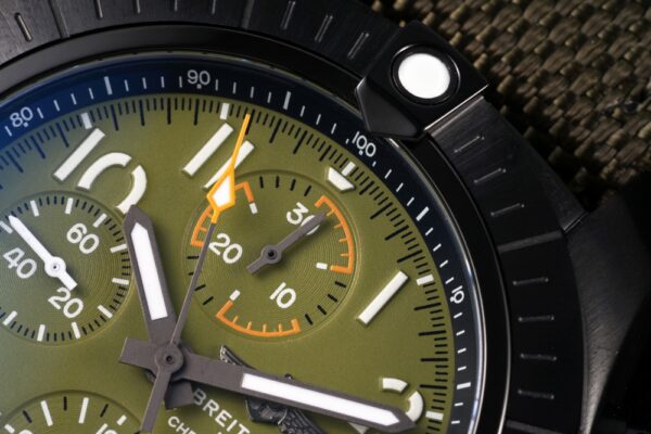 3(4) Breitling Avengers Chronograph 45 Night Mission A13317101C1X2