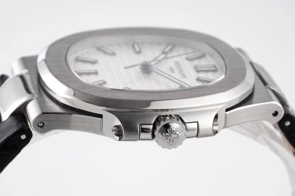 3(5) Patek Philippe Nautilus 5711 White Dial PPF
