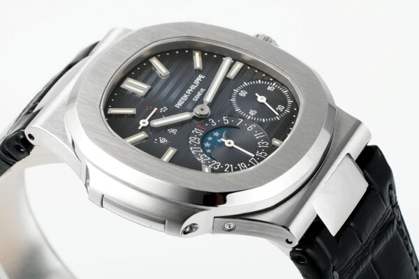 3(5) Patek Philippe Nautilus 5712 Dark Blue Dial PPF