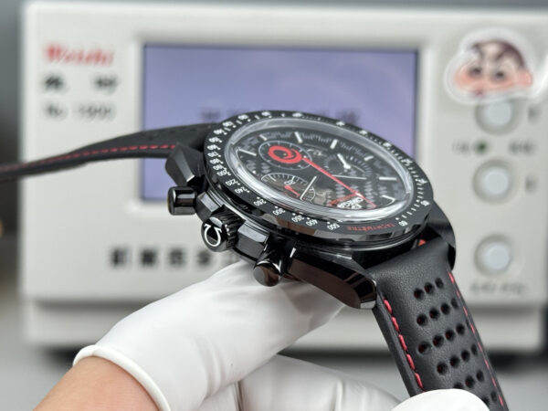3(5) Omega Speedmaster 311.92.44.30.01.002 Alinghi Team