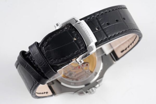 3(7) Patek Philippe Nautilus 5711 White Dial PPF