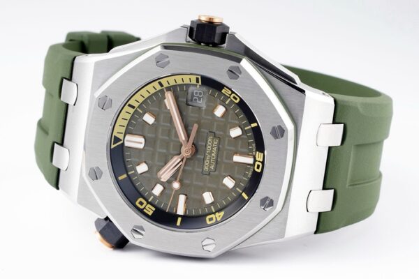 4 Royal Oak Offshore 15720 42mm ZF