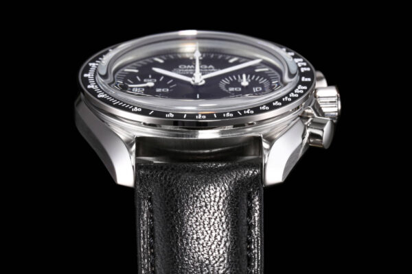 4(1) Omega Speedmaster Moonwatch 310.32.42.50.01.002 Black Dial