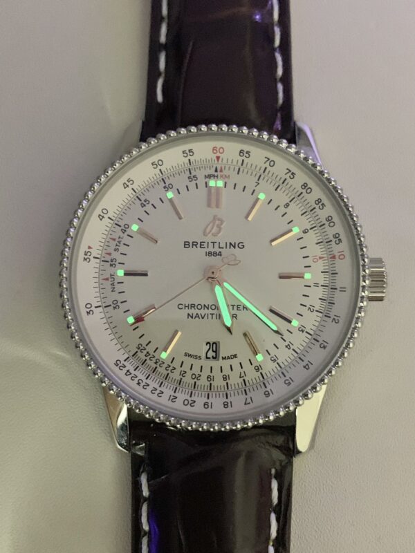 4(3) Breitling Navitimer Automatic 41 A17326211G1P1