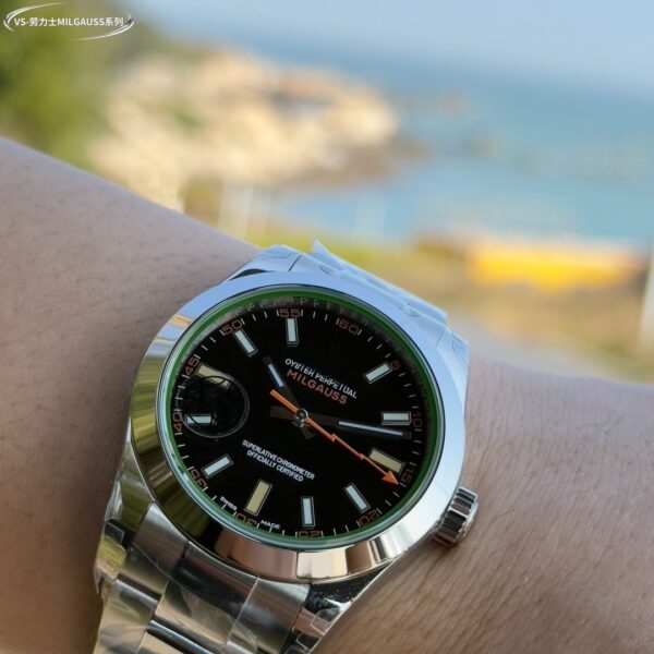 44 Milgauss 40mm M116400 VS