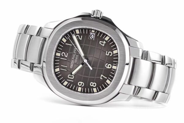 4(4) Patek Philippe Aquanaut 5167R-001A/1A ZF