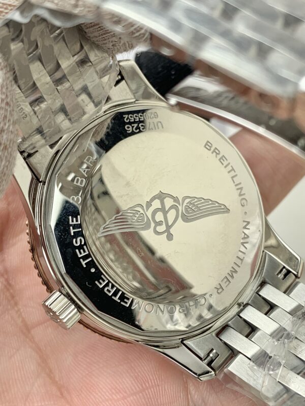 4(4) Breitling Navitimer Automatic 41 U17326211M1A1