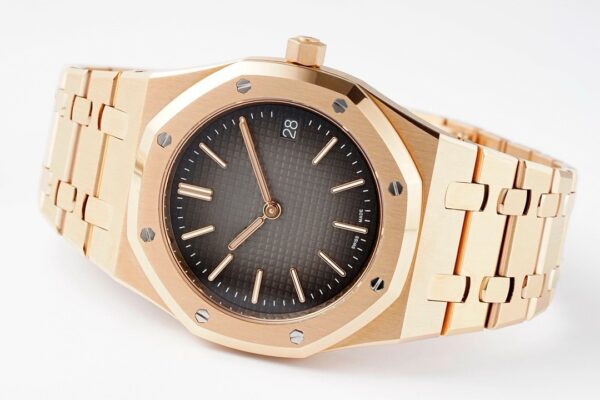 444 Royal Oak Offshore 39mm 16202OR ZF