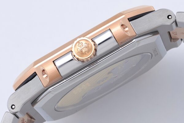 4(5) Patek Philippe Cubitus 5821/1A-001 Blue Dial PPF