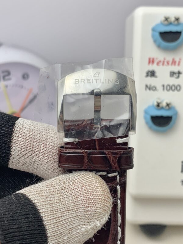 4(6) Breitling Navitimer Automatic 41 A17326211G1P1