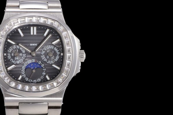 5(1) Patek Philippe Nautilus 5740/1G-001