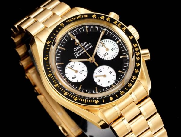 5(1) Omega Speedmaster Moonwatch 310.60.42.50.01.002
