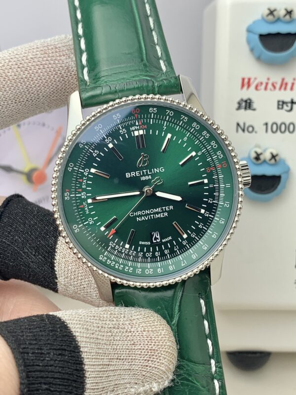 Breitling Navitimer Automatic 41 A17326361L1P2