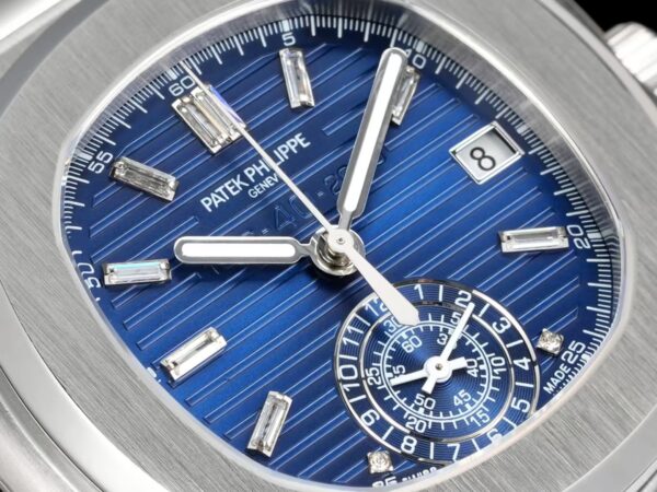 5(2) (1) Patek Philippe Nautilus Chronograph 5980R 3K