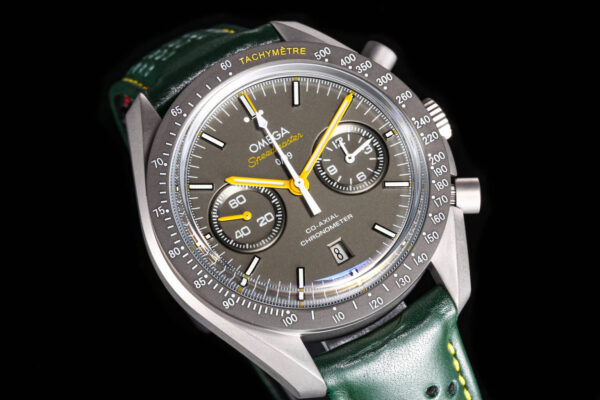 5(2) Omega Speedmaster 311.92.44.51.99.001 Grey Dial