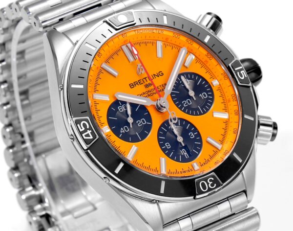 5(2) Breitling Super Chronomat B01 44 AB01364A1I1A1 BLS