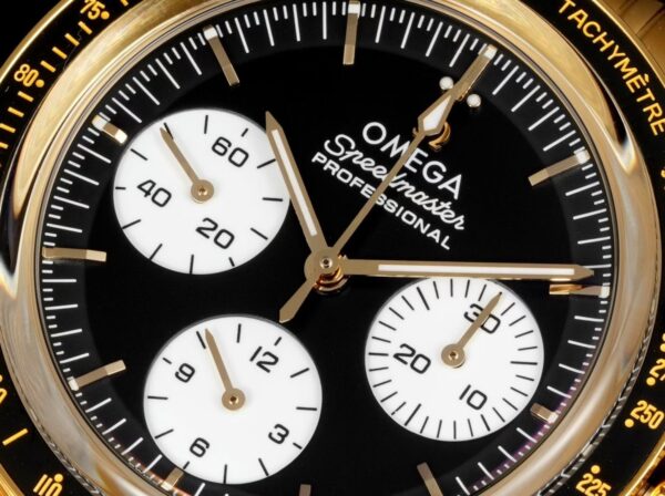 5(4) Omega Speedmaster Moonwatch 310.60.42.50.01.002