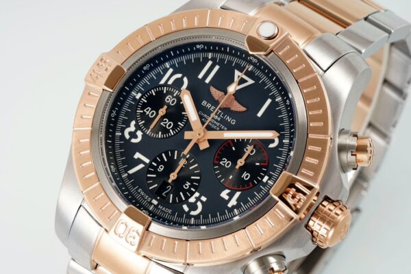 5(4) Breitling Avenger B01 Chronograph 45 UB01821A1B1U1 Gray Dial