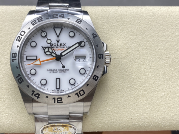 57ea307c-07b5-4e2d-bf09-bf010ce29c40 ExplorerII 42mm M226570 ARF