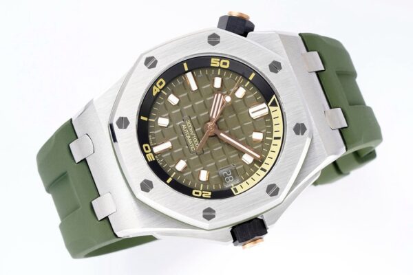 6 Royal Oak Offshore 15720 42mm ZF