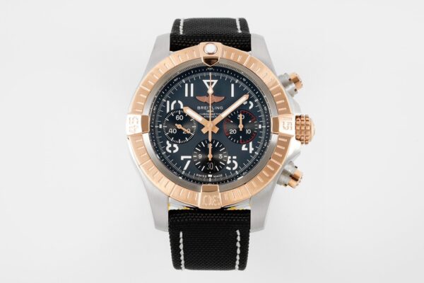 6 Breitling Avenger B01 Chronograph 45 UB01821A1B1X2 Gray Dial