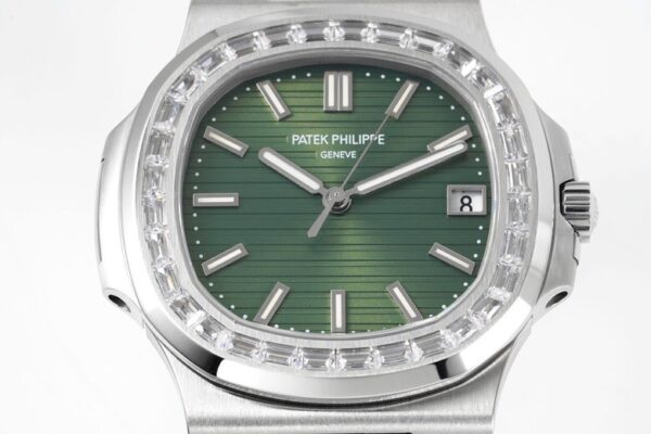 6(1) Patek Philippe Nautilus 5711/1300A-001 Olive Green Dial PPF