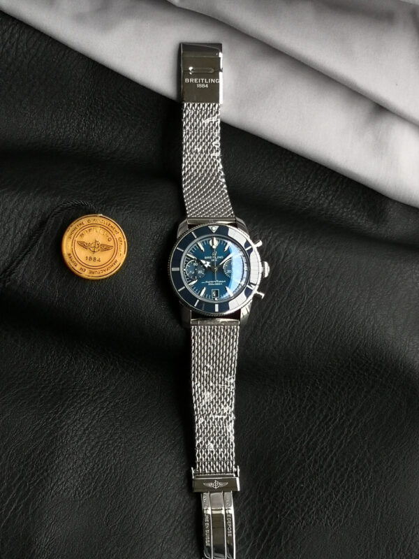 6(1) Breitling Superocean Heritage B01 Chronograph 42 Blue Dial