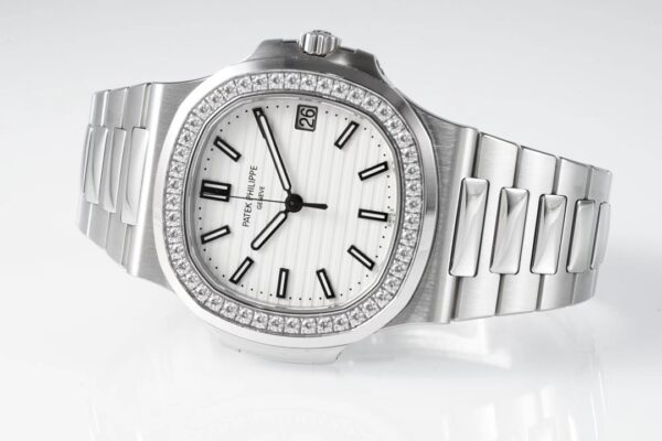 6(1) Patek Philippe Nautilus 5711 White Dial PPF