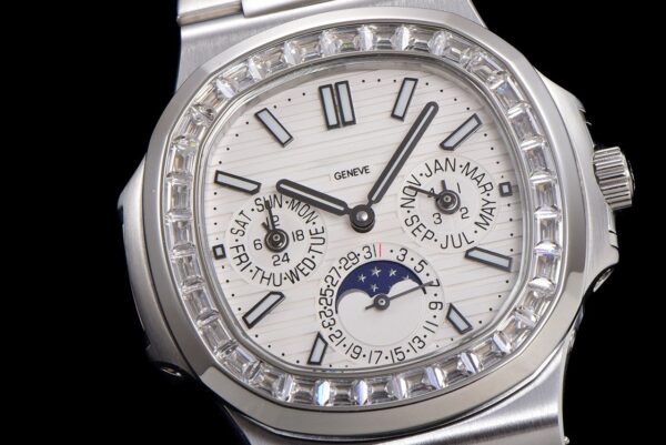 Patek Philippe Nautilus 5740/1G-001