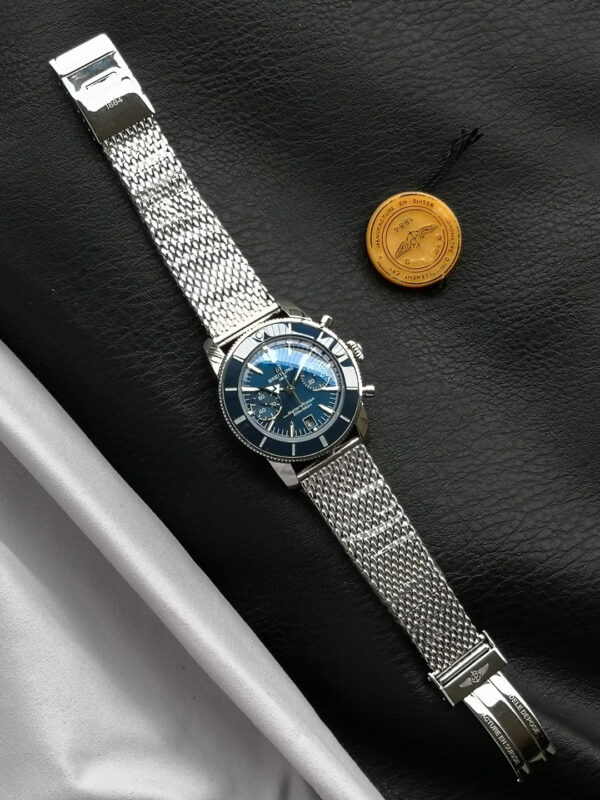 6(2) Breitling Superocean Heritage B01 Chronograph 42 Blue Dial