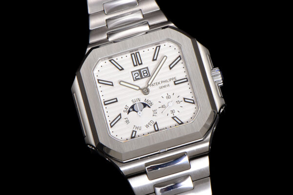6(3) Patek Philippe Cubitus 5822 White Dial TWF