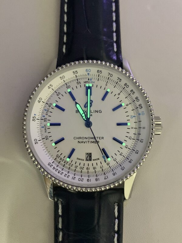 6(3) Breitling Navitimer Automatic 41 A173263A1G1P1