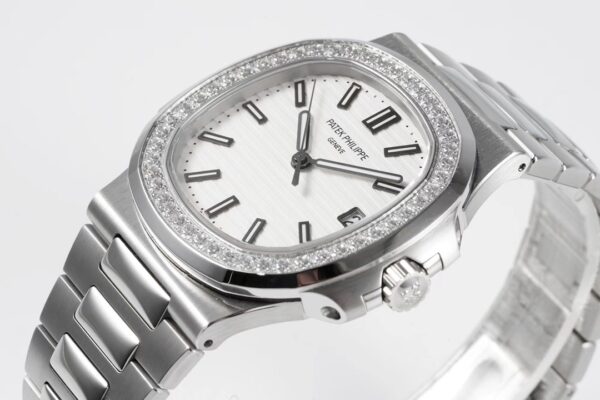 6(3) Patek Philippe Nautilus 5711 White Dial PPF