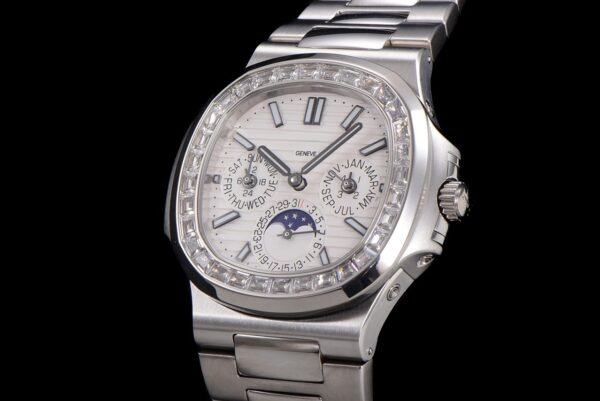 Patek Philippe Nautilus 5740/1G-001