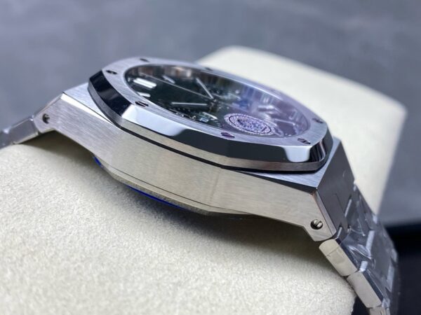 Royal Oak Offshore 41mm 26240ST APS
