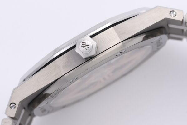 Royal Oak Offshore 39mm 16202XT ZF