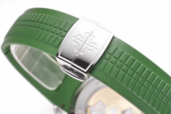 6(7) Patek Philippe Aquanaut 5168G-010 ZF