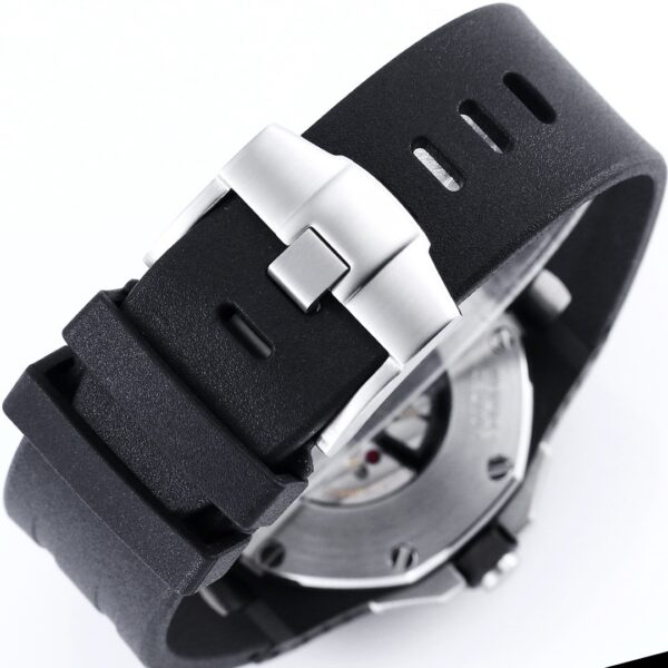 7 Royal Oak Offshore 15600 44mm