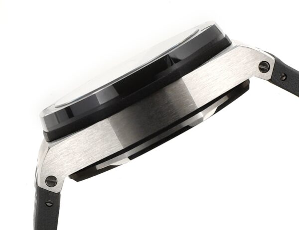 7 Royal Oak Offshore 44mm 26400lO JJF