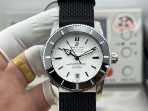 7 Breitling Superocean Heritage B20 Automatic 42 White Dial GF